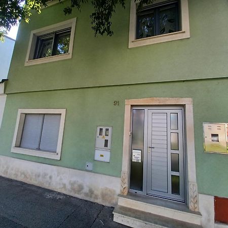 Vile Park Apartments Pula Exteriér fotografie